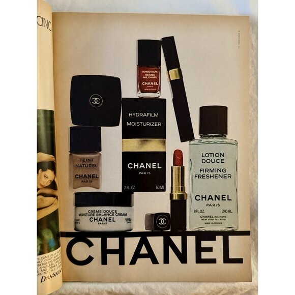 VOGUE -  April 1978 - Picture 5 of 16